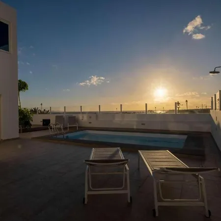 9 Willa Playa Blanca (Lanzarote)